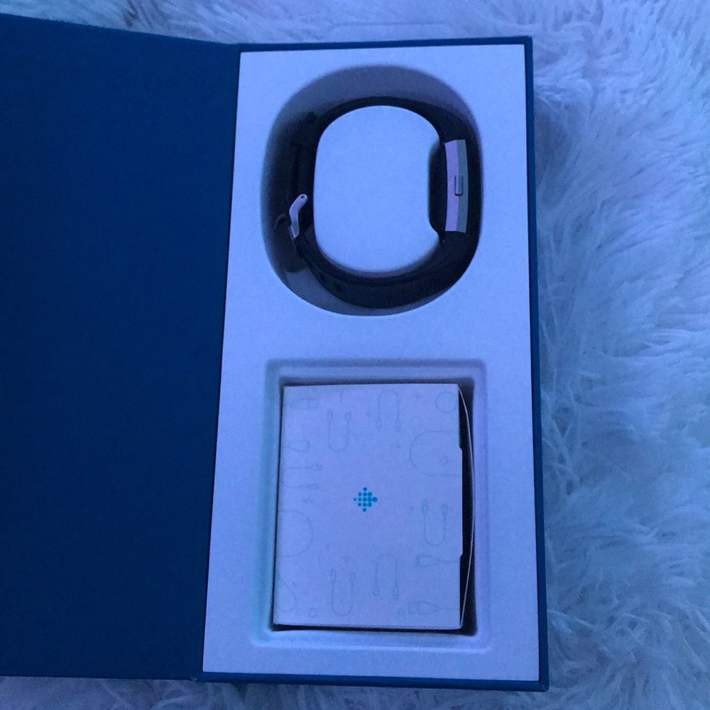 fitbit charge 2 - Picture 3 of 6